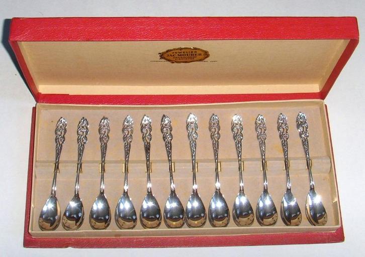 Antiek set van twaalf zilveren koffie/thee lepels in doos, Antiek en Kunst, Antiek | Goud en Zilver, Zilver, Ophalen of Verzenden