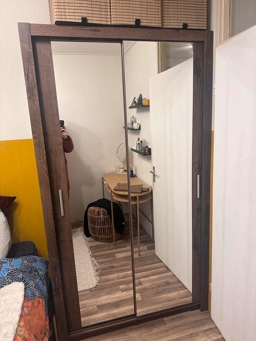 Kledingkast met spiegeldeur - Zo goed als nieuw, Huis en Inrichting, Kasten | Kledingkasten, Zo goed als nieuw, 200 cm of meer