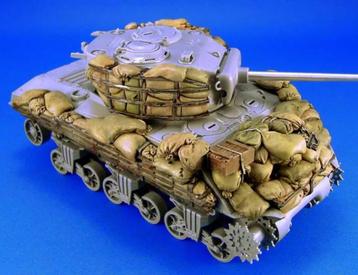 H-93,RESIN STOWAGE SET 1-35,Sherman M4A3 Sandbag Armor set beschikbaar voor biedingen
