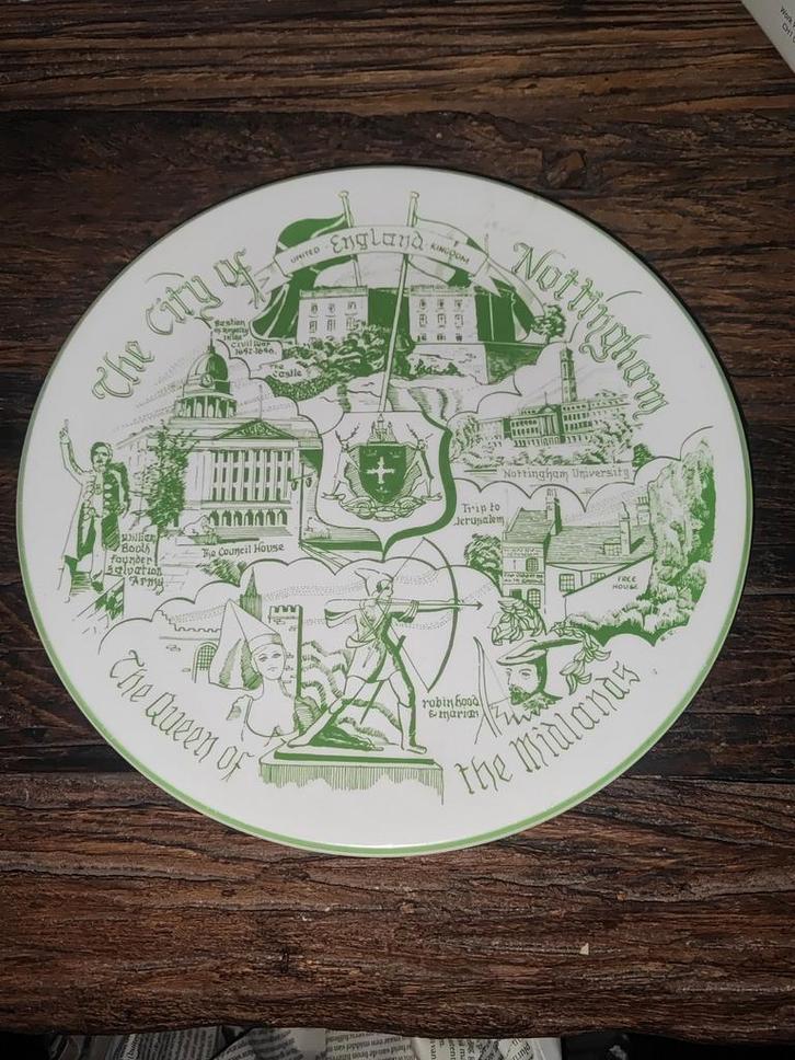 Nottingham Bord - Fine Bone China - Fenburndia, Antiek en Kunst, Antiek | Keramiek en Aardewerk, Ophalen of Verzenden