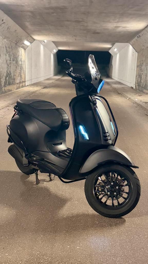 Vespa Sprint 2016 Full Option (prijs indicatie), Fietsen en Brommers, Scooters | Vespa, Gebruikt, Vespa S, Maximaal 45 km/u, Benzine