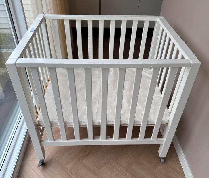 Box gratis af te halen in Wassenaar, Kinderen en Baby's, Boxen, Gebruikt, Wieltjes, Ophalen