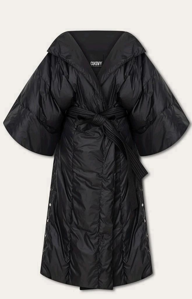 Geweldige jas Cukovy one size, Kleding | Dames, Jassen | Winter, Zo goed als nieuw, Zwart, Ophalen of Verzenden