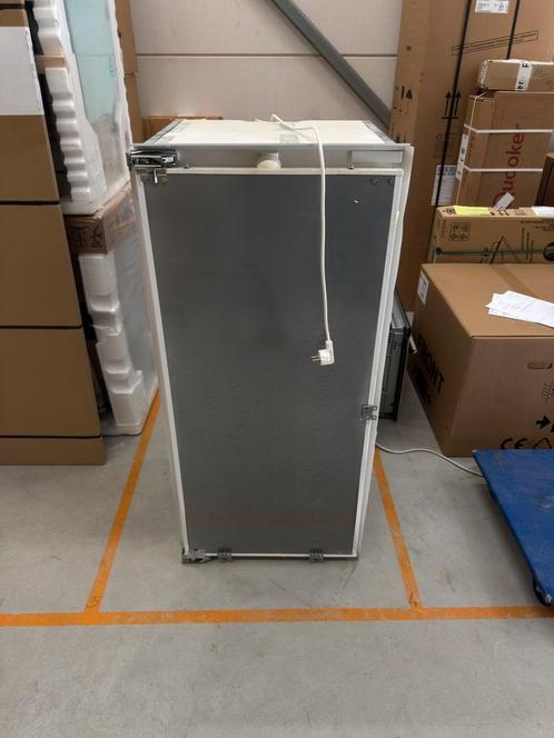 Siemens KI24RA50 Koelkast, Witgoed en Apparatuur, Koelkasten en IJskasten, Zo goed als nieuw, Zonder vriesvak, 200 liter of meer