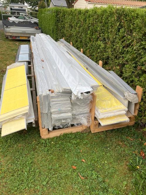 Partij wit Kunstof schroten 25cm breed glad chalet bekleding, Doe-het-zelf en Verbouw, Platen en Panelen, Zo goed als nieuw, Overige materialen
