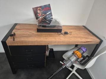 Mooi Mango Houten Bureau beschikbaar voor biedingen