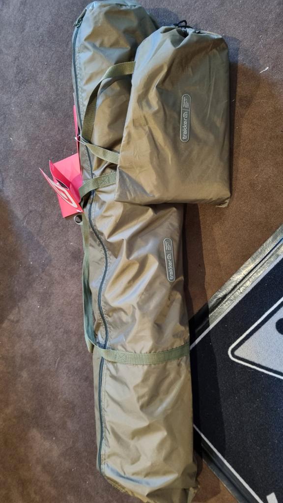 Trakker Tempest 100T Nieuw - Nooit Gebruikt!, Watersport en Boten, Hengelsport | Karpervissen, Nieuw, Ophalen