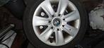 Winterbanden stalen velgen BMW 3 serie E90 E91 E92 E93 F30 F, Auto-onderdelen, Banden en Velgen, Ophalen, Gebruikt, 16 inch, Banden en Velgen