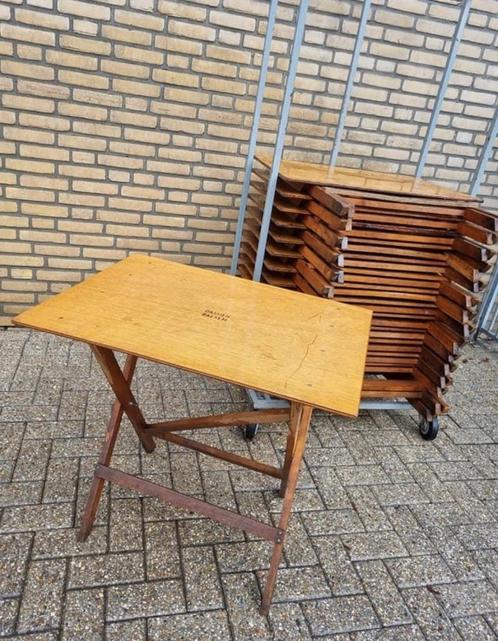 Partij vintage parade klap tafeltjes - voor terras-100 stuks, Antiek en Kunst, Antiek | Meubels | Tafels, Ophalen