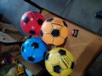 Voetballen 21cm voor uitgooi Carnaval in 4 kleuren, Molenvelden 17 Veldhoven, Gompies Partijhandel, Info@partijstunter.eu, Nieuw
