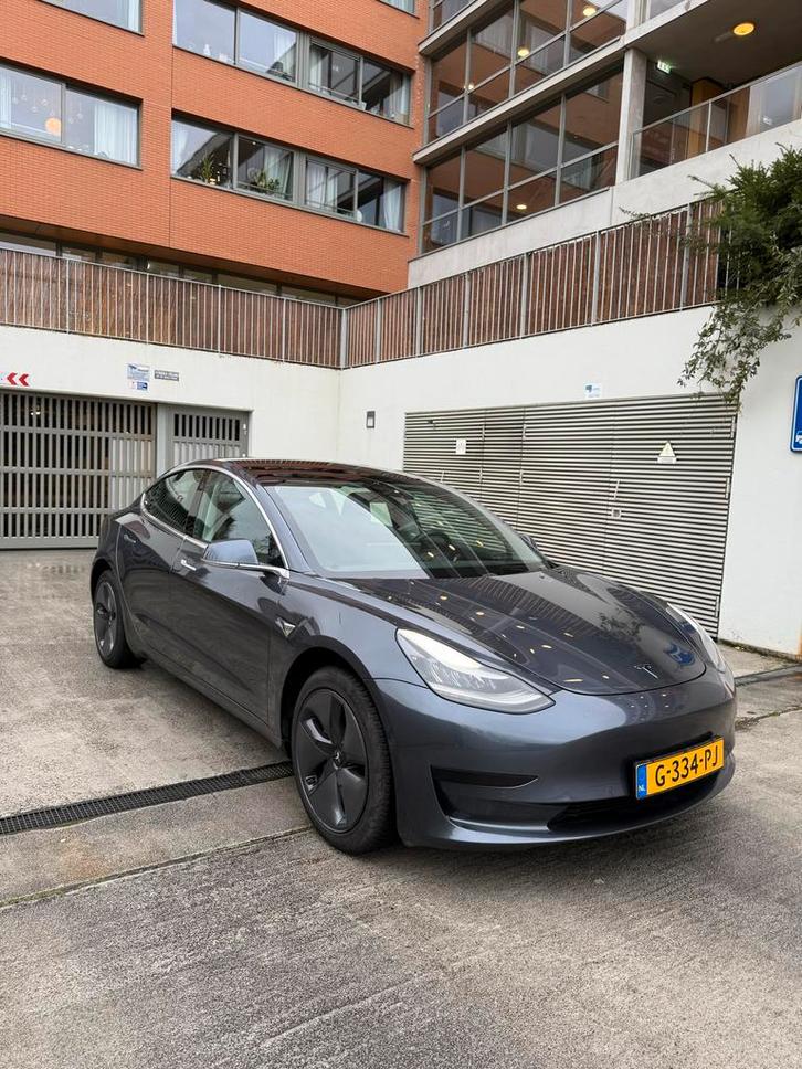 Tesla Model 3 Standard Range Plus / AutoPilot / SoH 89%, Auto's, Tesla, Bedrijf, Model 3, Elektrisch, Sedan, Automaat, Origineel Nederlands