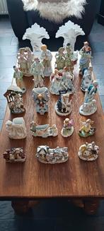 21 STUKS PORSELEINEN  / BISQUIT BEELDEN DIVERSEN MATEN, Antiek en Kunst, Ophalen of Verzenden