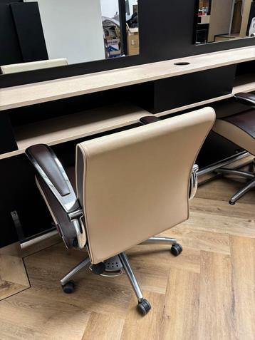 3x Kappersstoelen Olymp  - 2x Olymp wasbak met zwenkarm beschikbaar voor biedingen