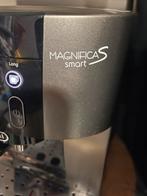Delonghi Magnifica S Smart - 8 maanden oud, Witgoed en Apparatuur, Koffiezetapparaten, Ophalen, Afneembaar waterreservoir, Koffiemachine