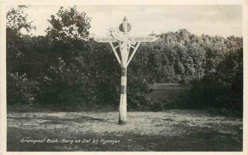 (301-431-009) Berg en Dal Grenspaal Beek, Verzamelen, Ansichtkaarten | Nederland, Gelderland, Verzenden
