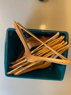 15 Houten Kledinghangers, Ophalen of Verzenden, Gebruikt, Hout, Volwassenen