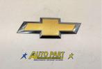 Chevrolet Silverado achterklep embleem 2014-2019, Gebruikt, Info@gm.com, Chevrolet, Ophalen of Verzenden