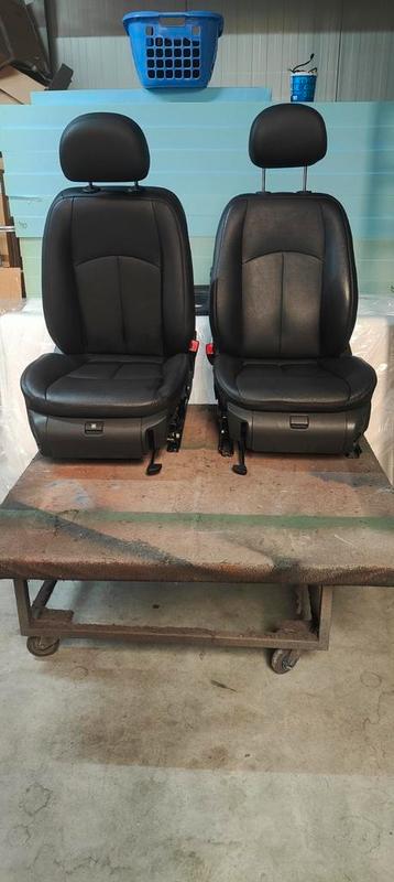 W211 lederen interieur van bouwjaar 2002 tot 2009 beschikbaar voor biedingen