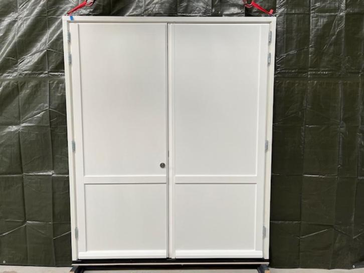 HARDHOUTEN KOZIJN met OPENSLAANDE EXCLUSIEVE DEUREN, Doe-het-zelf en Verbouw, Kozijnen en Schuifpuien, Nieuw, Deurkozijn, Hout