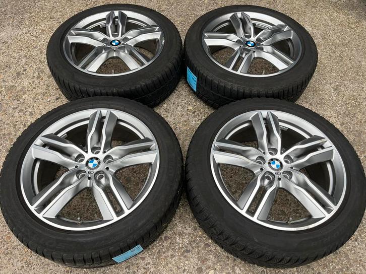 18” orig BMW X1 F48 X2 F39  Pirelli winter velgen, Auto-onderdelen, Banden en Velgen, Banden en Velgen, Winterbanden, 18 inch