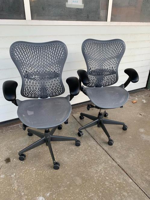 Herman miller mirra 2, Huis en Inrichting, Bureaustoelen, Ophalen
