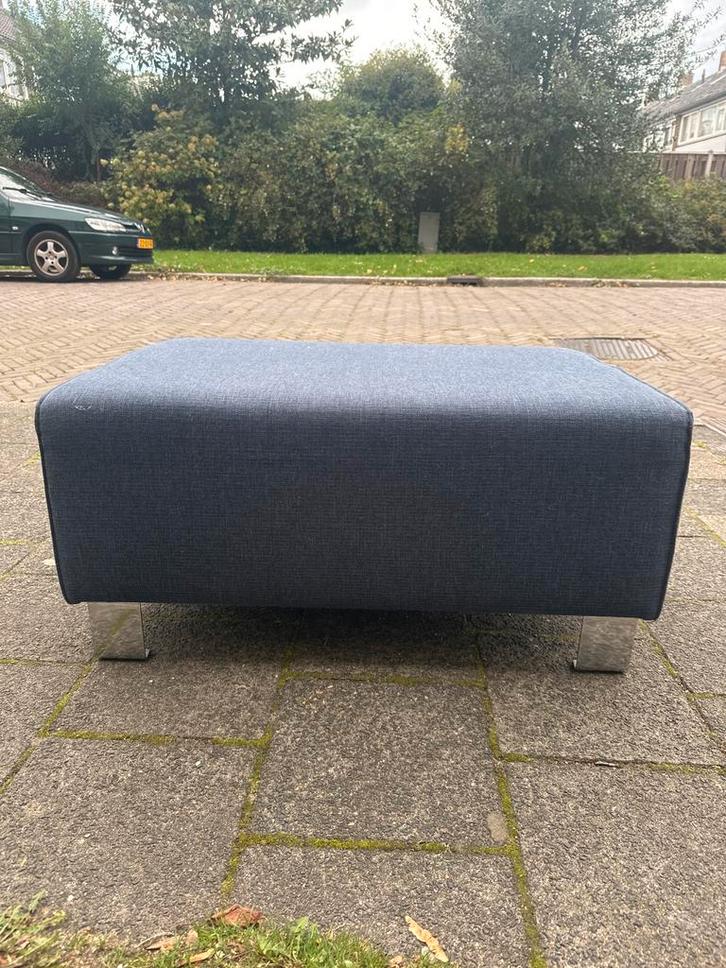 Donkerblauwe hocker/bankje, Huis en Inrichting, Banken | Voetenbanken en Poefen, Gebruikt, 50 tot 75 cm, 75 tot 100 cm, Rechthoekig