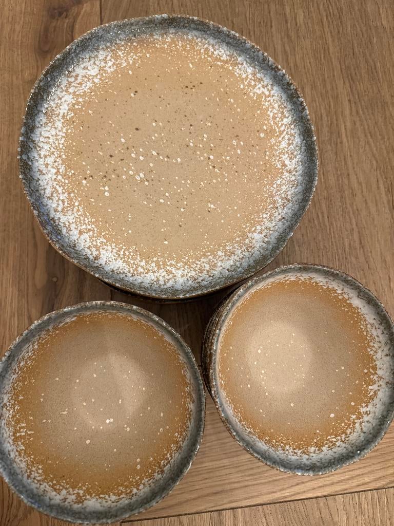 Servies: 9 Borden en 10 Kommen, Ophalen, Gebruikt, Bord(en), Effen