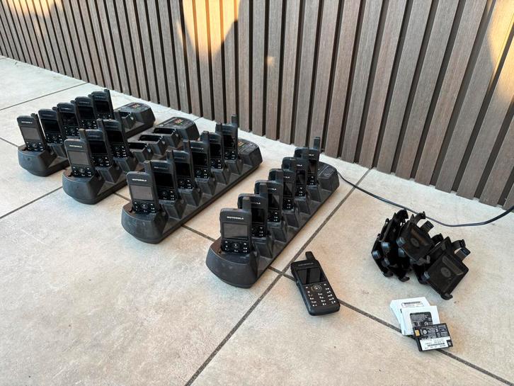 19 stuks Motorola sl4000 portofoons, Telecommunicatie, Portofoons en Walkie-talkies, Zo goed als nieuw, Ophalen of Verzenden