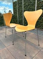 Fritz Hansen Butterfly/Vlinderstoel 2 stuks in goede  staat, Huis en Inrichting, Stoelen, Ophalen of Verzenden, Zo goed als nieuw
