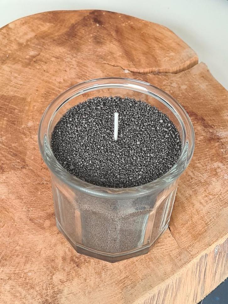 Kaarsenzand Zwart 400g Inclusief 6 Lonten, Huis en Inrichting, Woonaccessoires | Kandelaars en Kaarsen, Minder dan 25 cm, Overige materialen