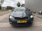 Skoda Superb Combi 1.6 TDI Ambition Business (bj 2014) LEER|, Gebruikt, Zwart, 4 cilinders, 23 km/l