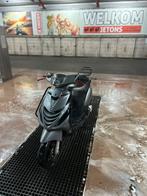 Piaggio zip 4takt, Fietsen en Brommers, Scooters | Piaggio, Ophalen, Zo goed als nieuw, Benzine, Zip