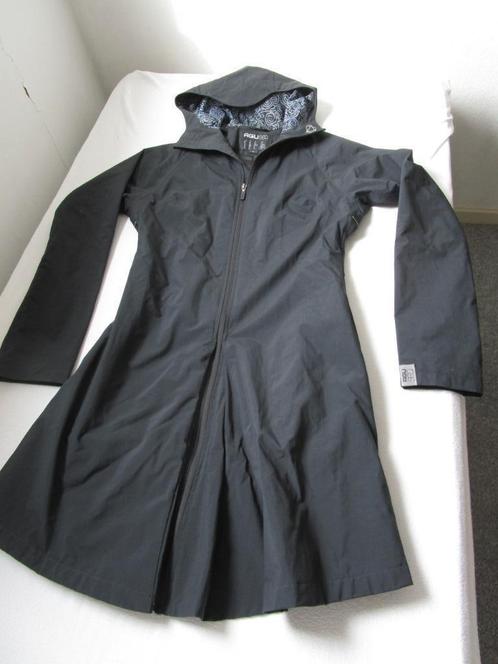 AGU Seq regenjas / poncho, zwart, maat S, Fietsen en Brommers, Fietsaccessoires | Fietskleding, Gebruikt, Dames, Bovenkleding