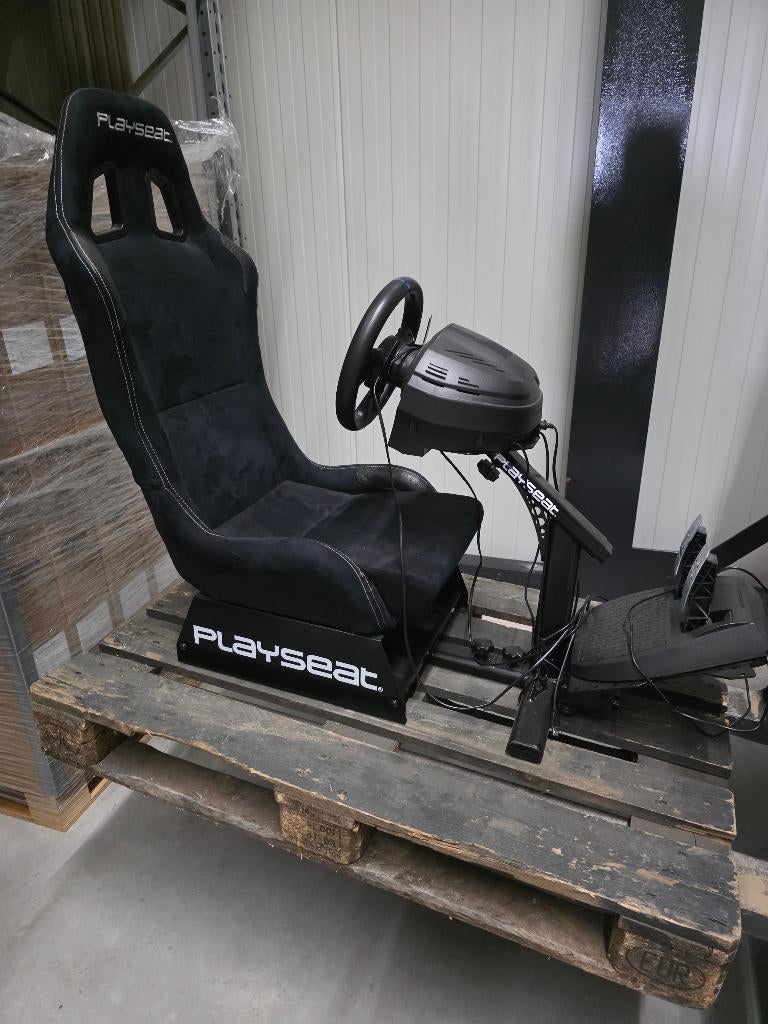 Playseat Trustmaster, Ophalen, 1 speler, Racen en Vliegen, Eén computer