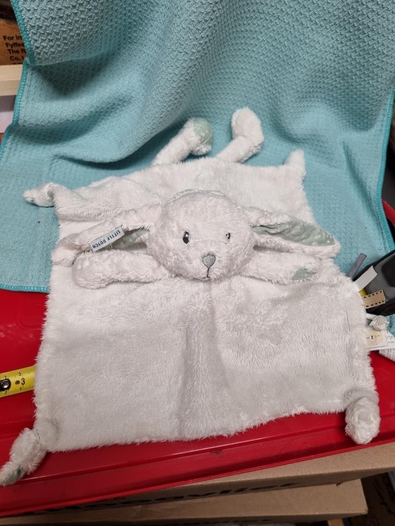 Little dutch knuffel konijn doekje wit en groen nr 7, Ophalen of Verzenden, Zo goed als nieuw, Konijn