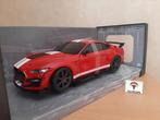 Ford Shelby (Mustang) GT500 in Red/White Stripes Solido 1:18, Hobby en Vrije tijd, Modelauto's | 1:18, Solido, Auto, Solido, Nieuw