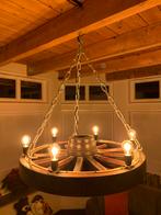 Karakteristieke kroonluchter van oud wagenwiel, Ophalen, Gebruikt, Hout, Minder dan 50 cm