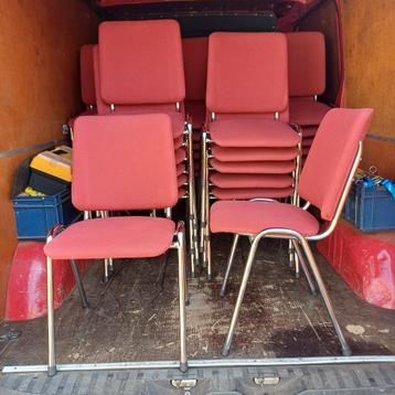 50 x partij stapelstoelen stackchairs kantine kerk stoelen  beschikbaar voor biedingen
