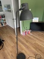 Hektar staande lamp, Huis en Inrichting, Lampen | Vloerlampen, Ophalen of Verzenden, Gebruikt, 150 tot 200 cm
