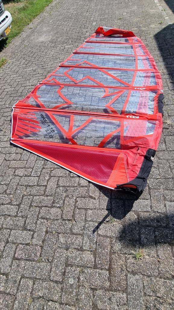 Challenger sails 7.0 Force one Foil zeil zgan, Watersport en Boten, Windsurfen, Zo goed als nieuw, Zeil, Minder dan 250 cm, 5 tot 7 m²