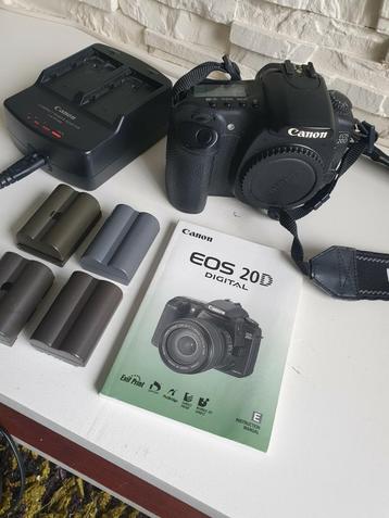 canon eos 20d+dubbele lader+4accu+riem &manual beschikbaar voor biedingen