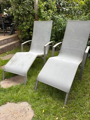 Comfortabele ligstoelen van Fiore. Kantelbaar.  beschikbaar voor biedingen
