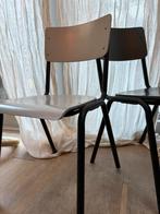 Eetkamerstoel leen bakker. Schoolstoel, Oscar, Ophalen, Twee, Zo goed als nieuw, Grijs