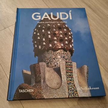 M.A. Crippa - Gaudi uitgave de Volkskrant  beschikbaar voor biedingen
