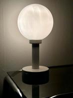 Mooie bolvormige tafellamp vintage, Huis en Inrichting, Lampen | Tafellampen, Ophalen of Verzenden, Gebruikt, Glas, 50 tot 75 cm