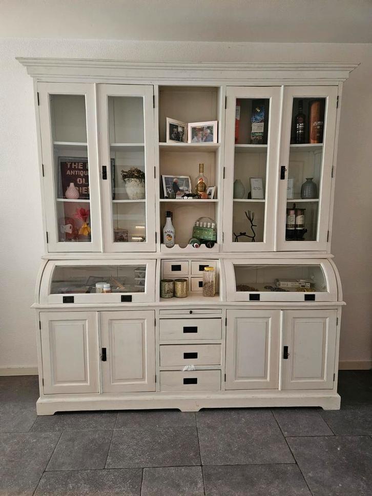 Mooie witte buffetkast / vitrinekast - Tilburg, Huis en Inrichting, Kasten | Buffetkasten, Gebruikt, 200 cm of meer, 200 cm of meer