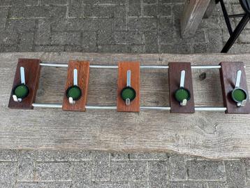 Vintage kapstok jaren 60-70 hout chroom 80 cm €47,50 beschikbaar voor biedingen