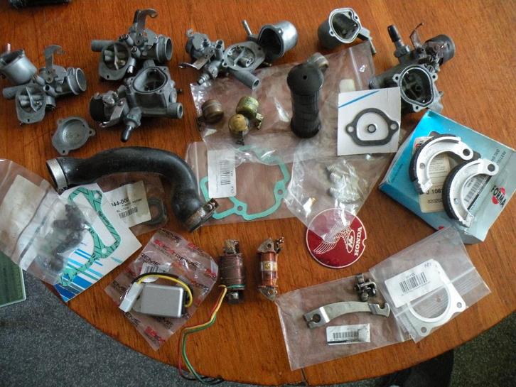 *Honda P50 onderdelen*, Fietsen en Brommers, Brommeronderdelen | Algemeen, Gebruikt, Carburateur, Ophalen of Verzenden