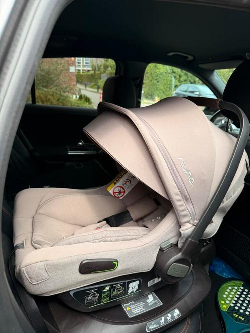 Nuna pipa next autostoel + draaibare isofix base, Kinderen en Baby's, Autostoeltjes, Zo goed als nieuw, Overige merken, Isofix