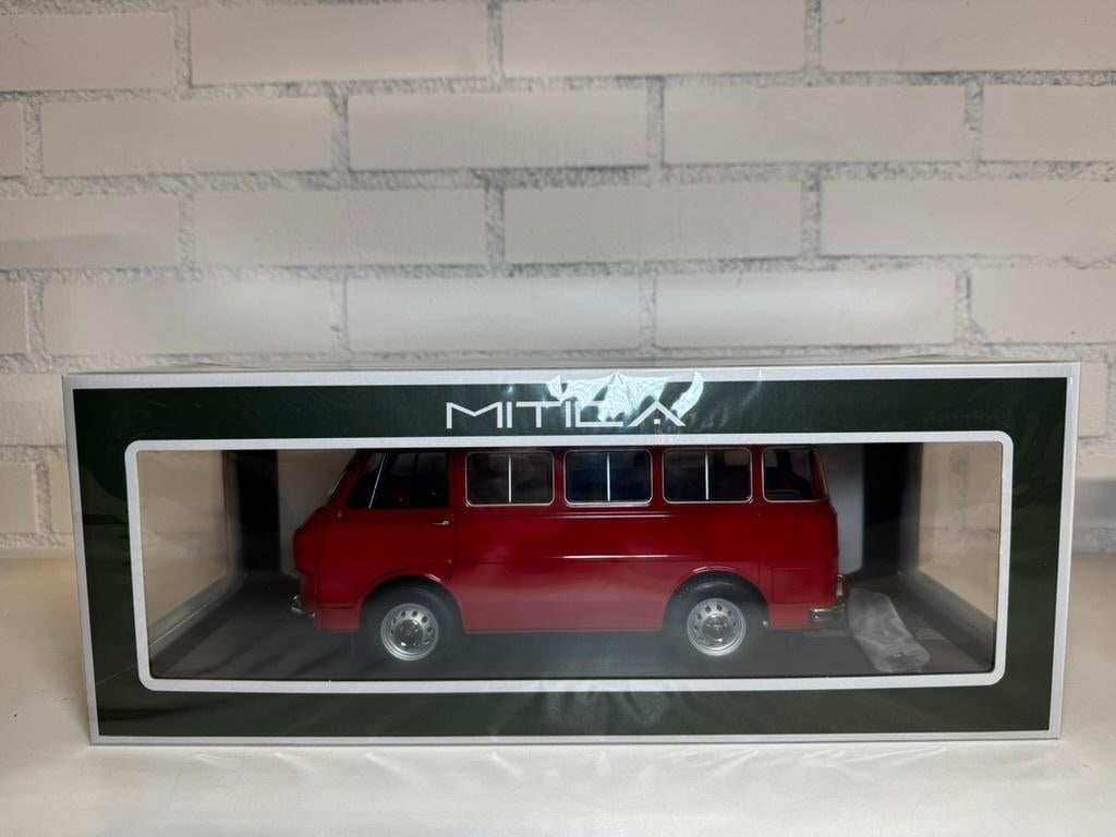 MITICA 1:18 ALFA ROMEO F12 MINIBUS PERSONEN ROOD NIEUW, Ophalen of Verzenden, Nieuw, Auto, Overige merken